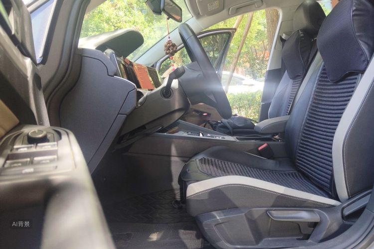 Volkswagen Golf 2022 immagine di auto #17