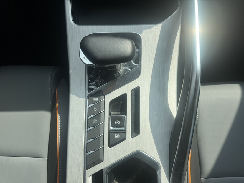GEELY Coolray 2023 image de voiture #9