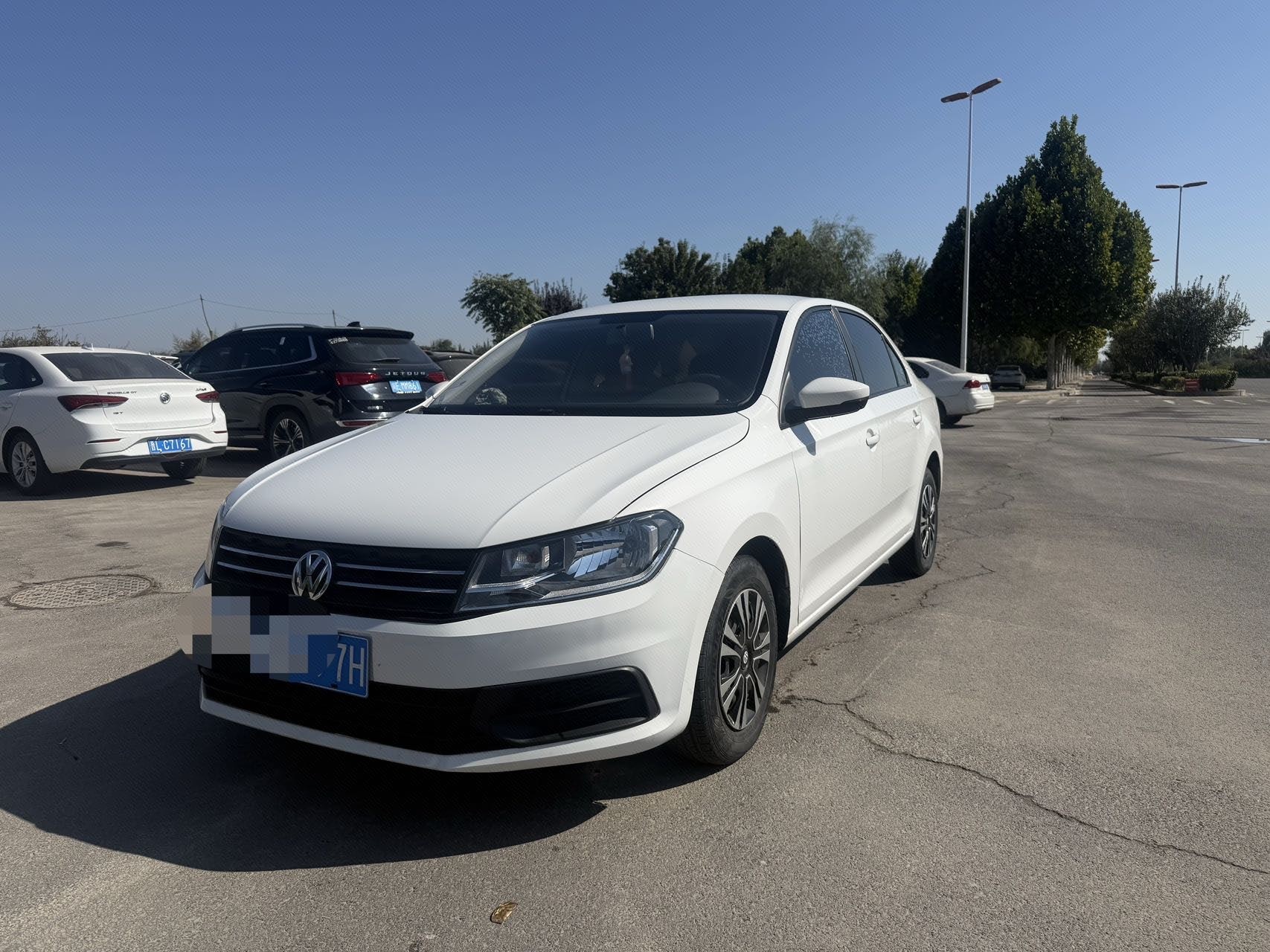 Volkswagen Santana 2021 car image 
