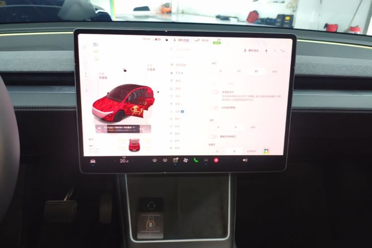 Tesla Model Y 2025 #17 Tesla Model Y 2025 car image #17