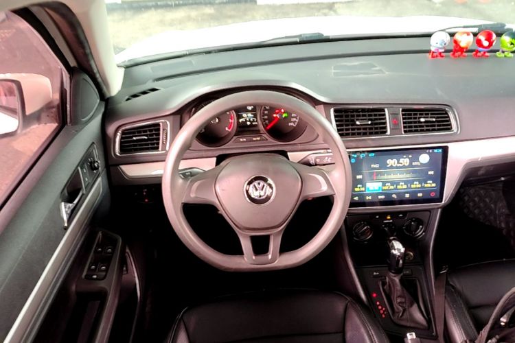 Volkswagen Lavida 2018 car image #12