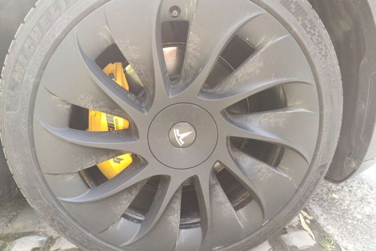 Tesla Model Y 2024 #9 Tesla Model Y 2024 immagine di auto #9