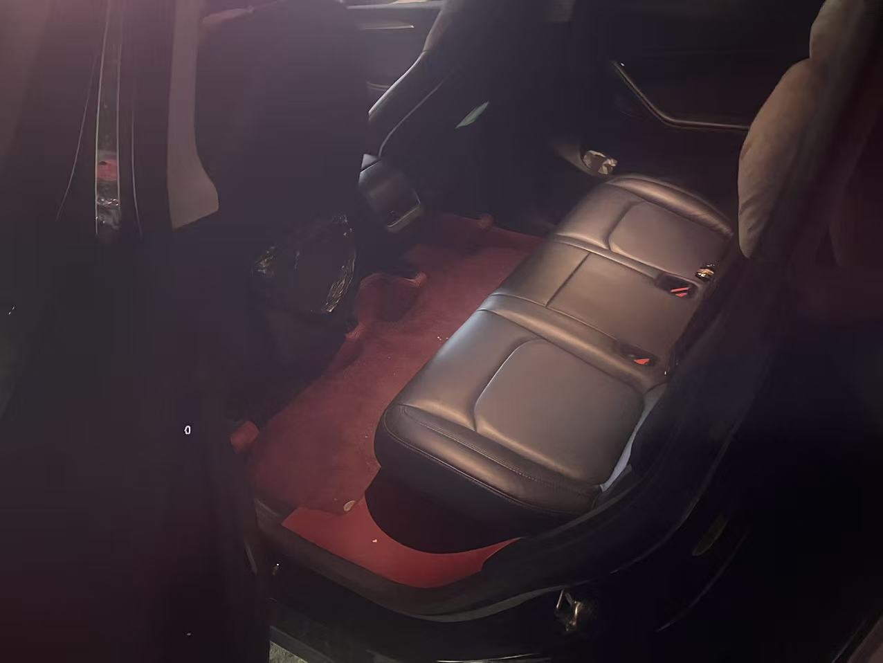 Tesla Model Y 2021 #5 Tesla Model Y 2021 car image #5