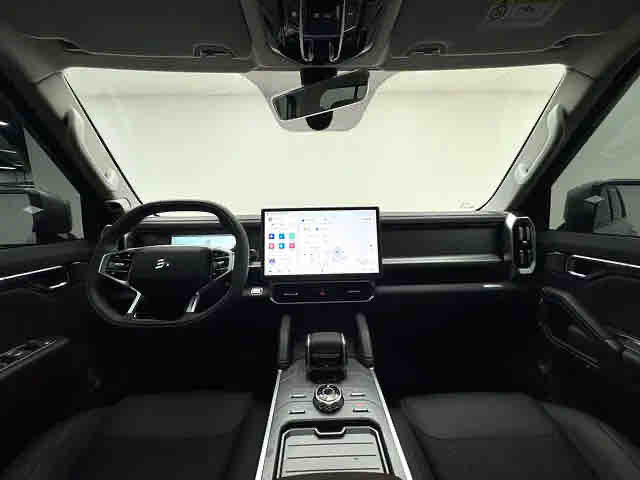 Jetour Traveller 2024 car image #2