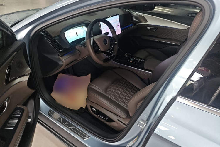 BYD Han 2023 car image #16