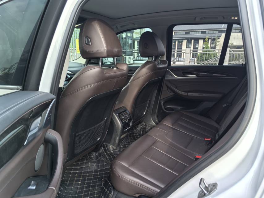 BMW X3 2021 car image #7
