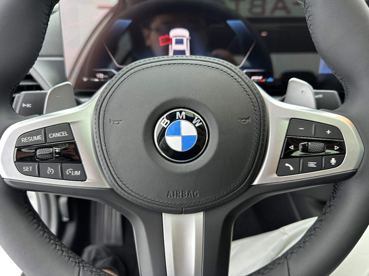 BMW 3 Series 2023 #13 BMW 3 Series 2023 car image #13