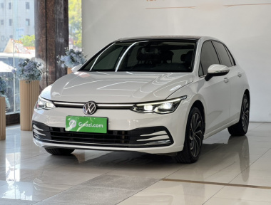 Volkswagen Golf 2021 immagine di auto 