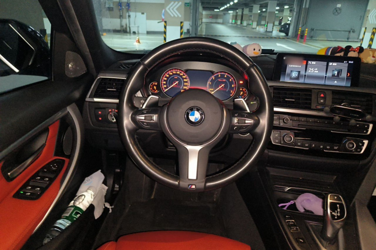 BMW 3 Series 2018 #15 BMW 3 Series 2018 car image #15