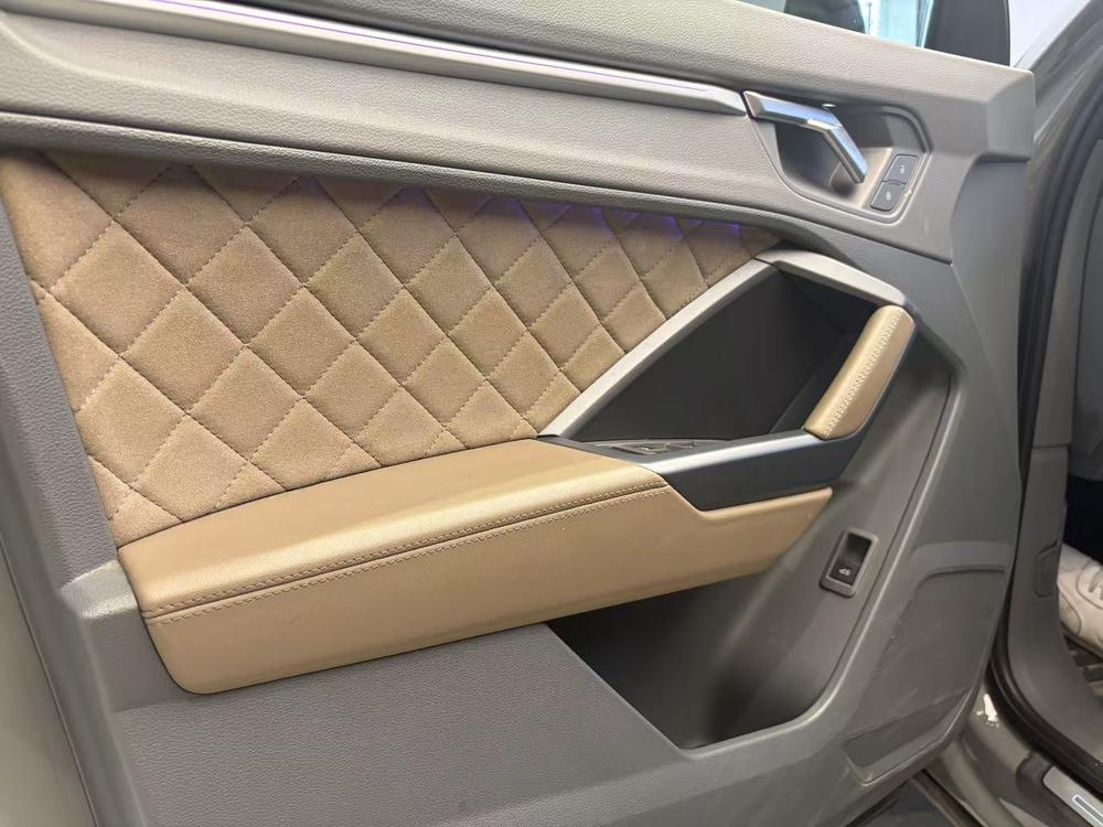 Audi Q3 2023 car image #7