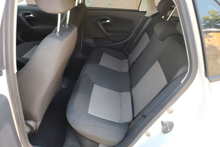 Volkswagen Polo 2019 car image #13