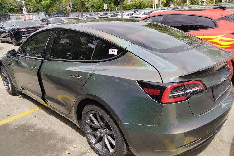 Tesla Model 3 2023 car image #5