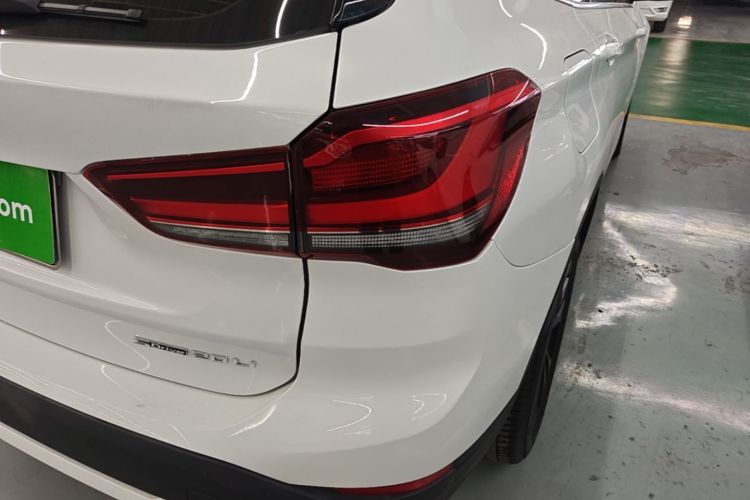 BMW X1 2019 #8 BMW X1 2019 car image #8