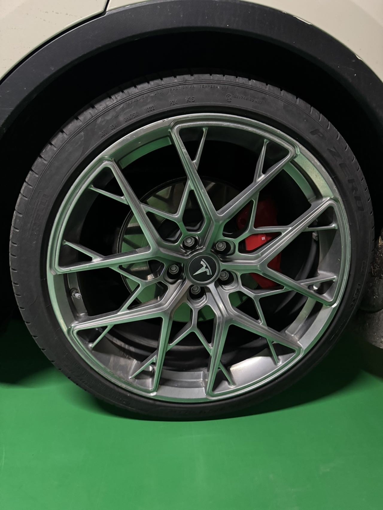 Tesla Model Y 2022 car image #3