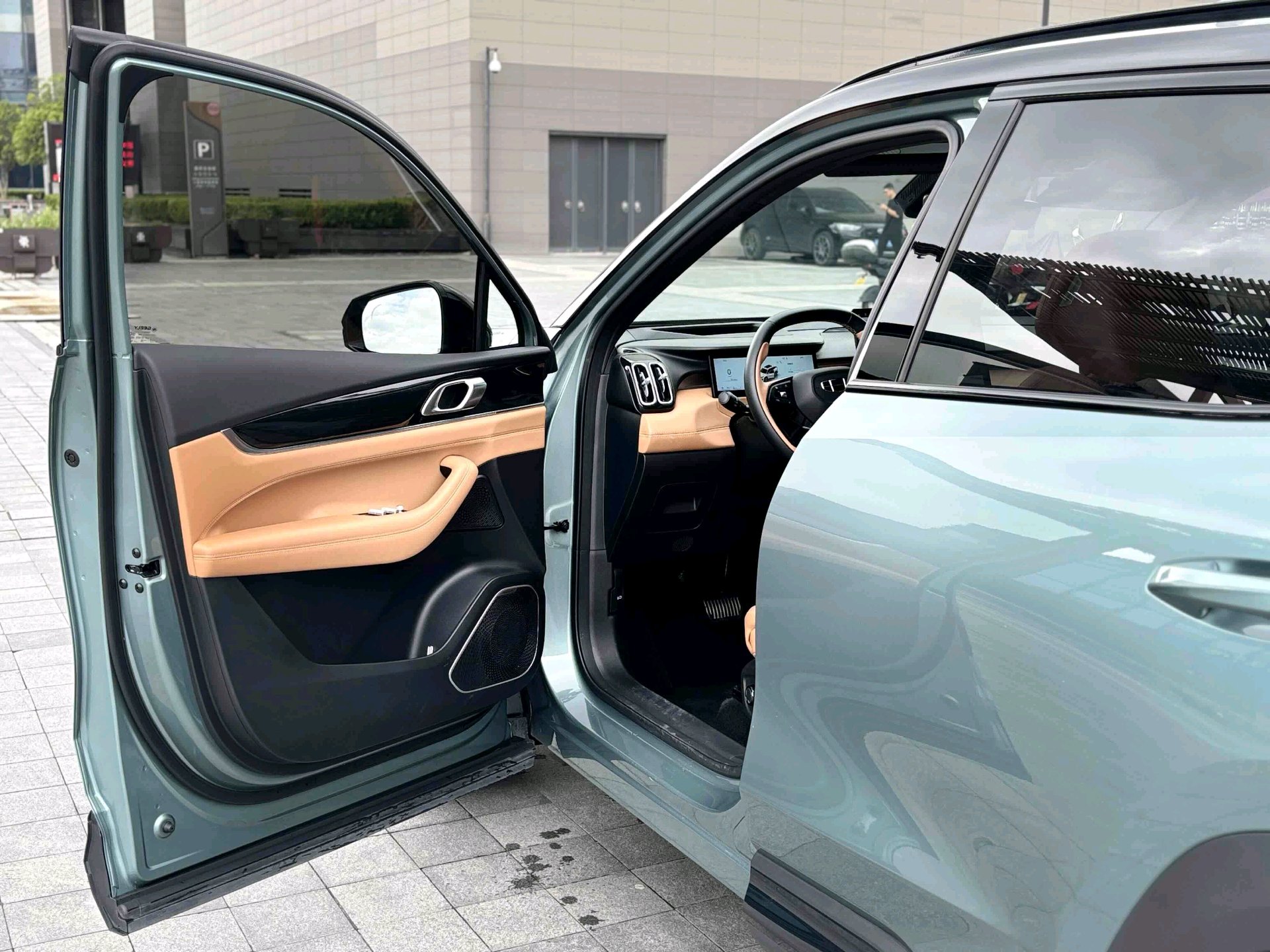 GEELY Boyue L 2025 #7 GEELY Boyue L 2025 car image #7