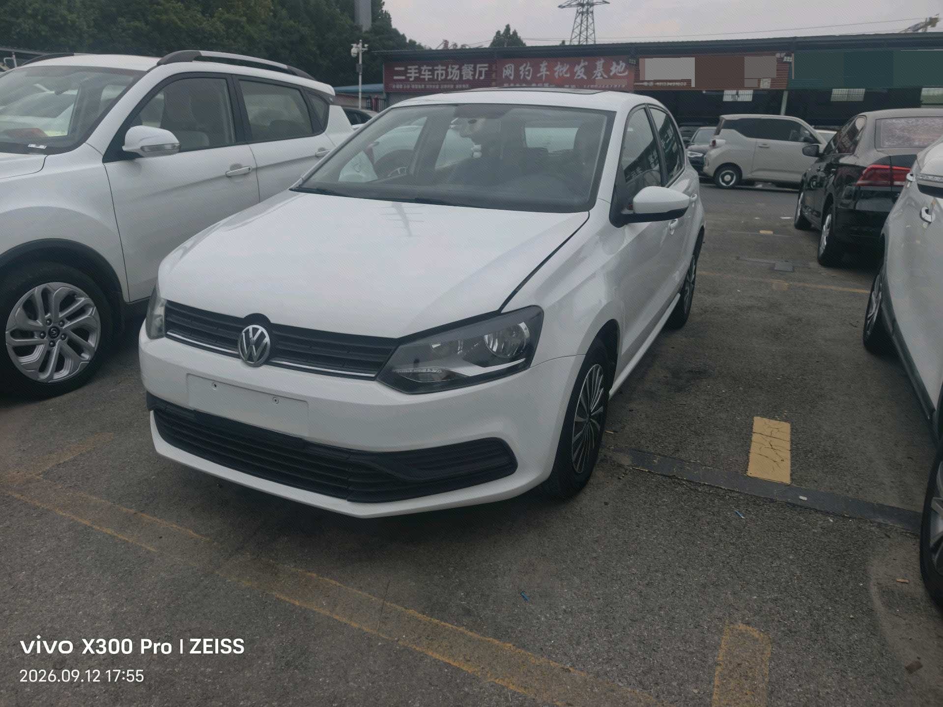 Volkswagen Polo 2017 car image 