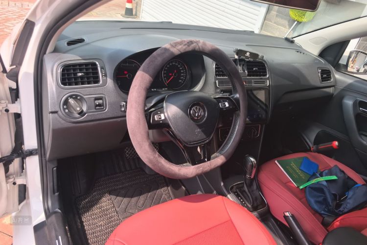 Volkswagen Polo 2017 #11 Volkswagen Polo 2017 car image #11
