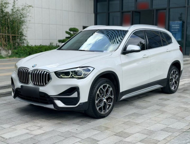 BMW X1 2022 BMW X1 2022 car image