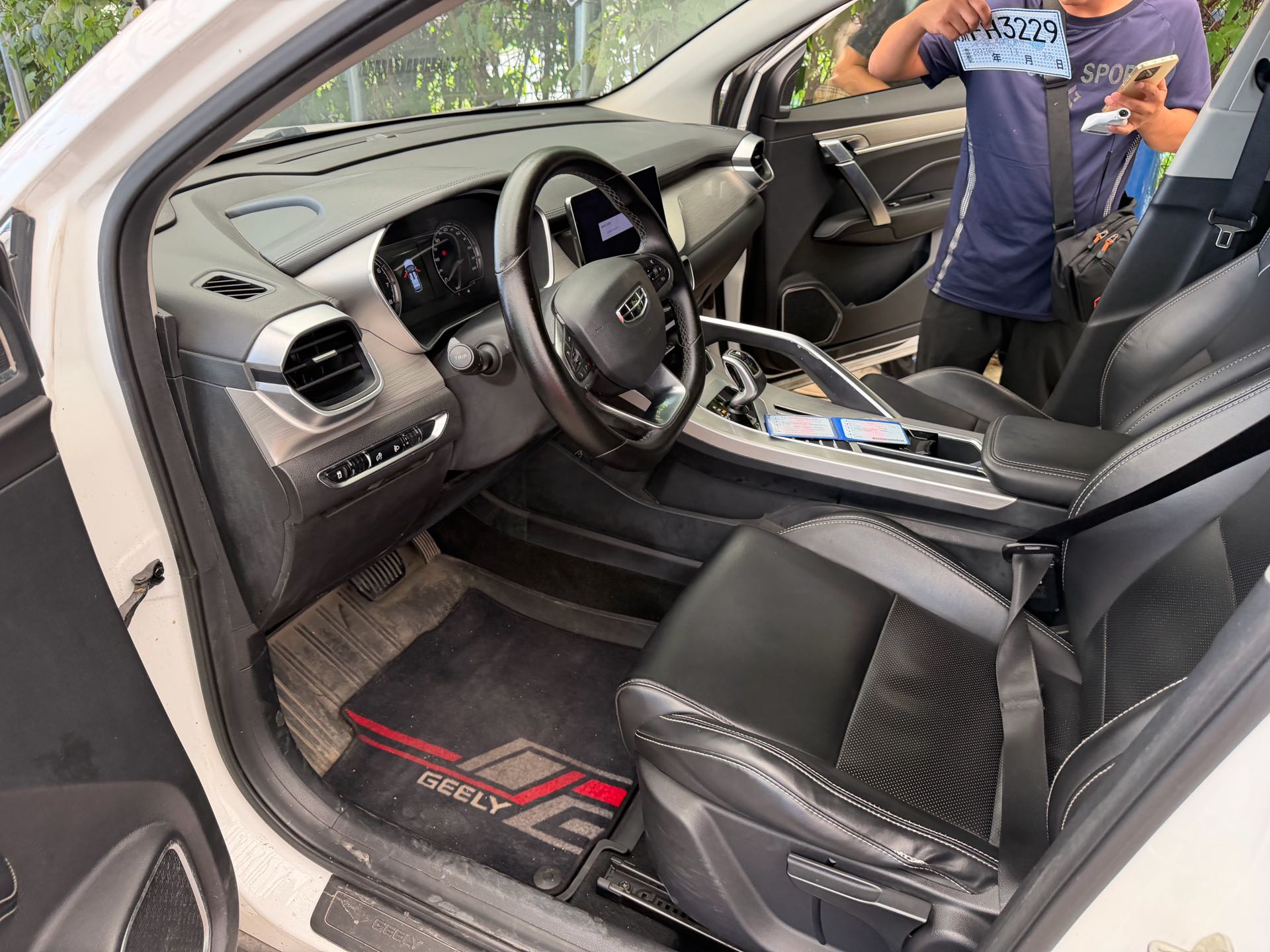 GEELY Coolray 2019 صورة سيارة #3