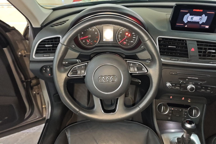 Audi Q3 2019 #15 Audi Q3 2019 car image #15