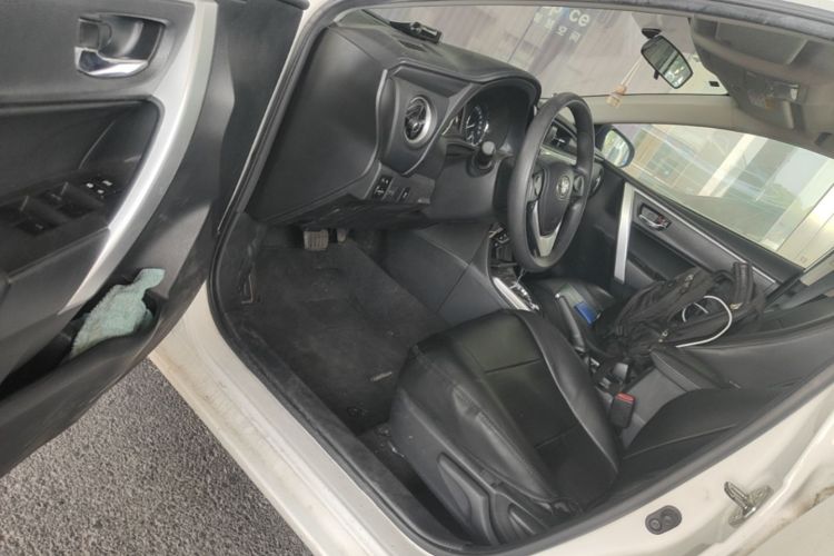Toyota Corolla 2018 car image #18