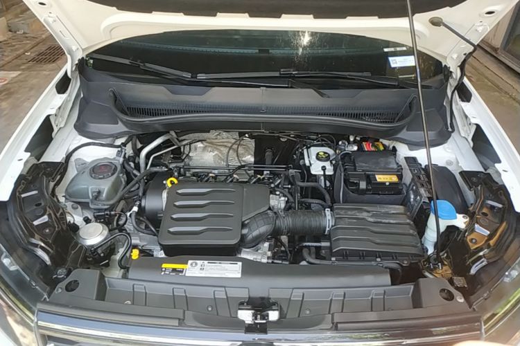 Volkswagen T-Cross 2021 car image #28
