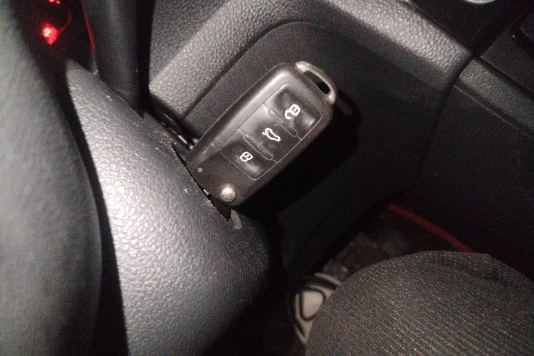 Volkswagen Santana 2019 صورة سيارة #9