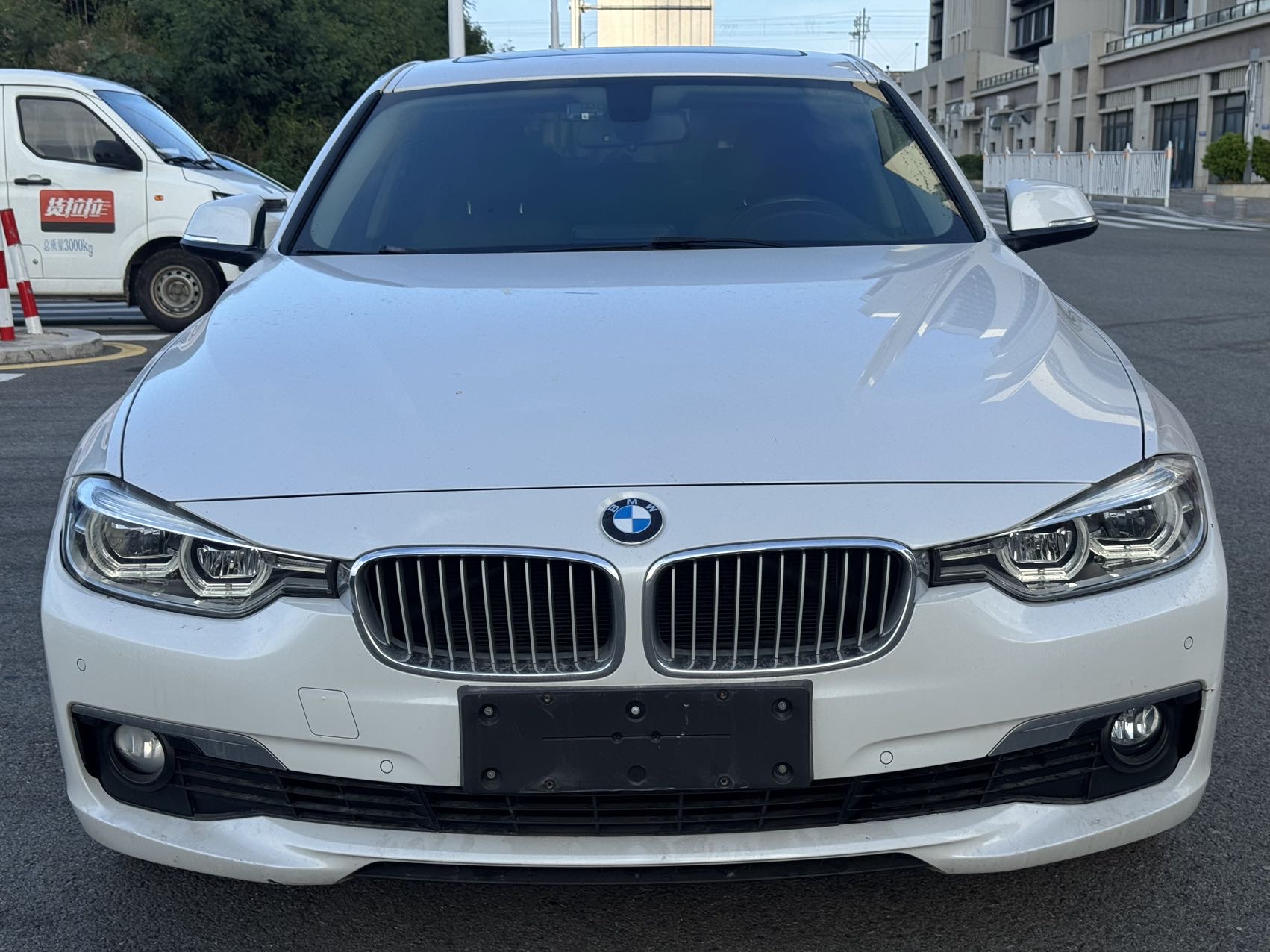 BMW 3 Series 2018 #2 BMW 3 Series 2018 car image #2