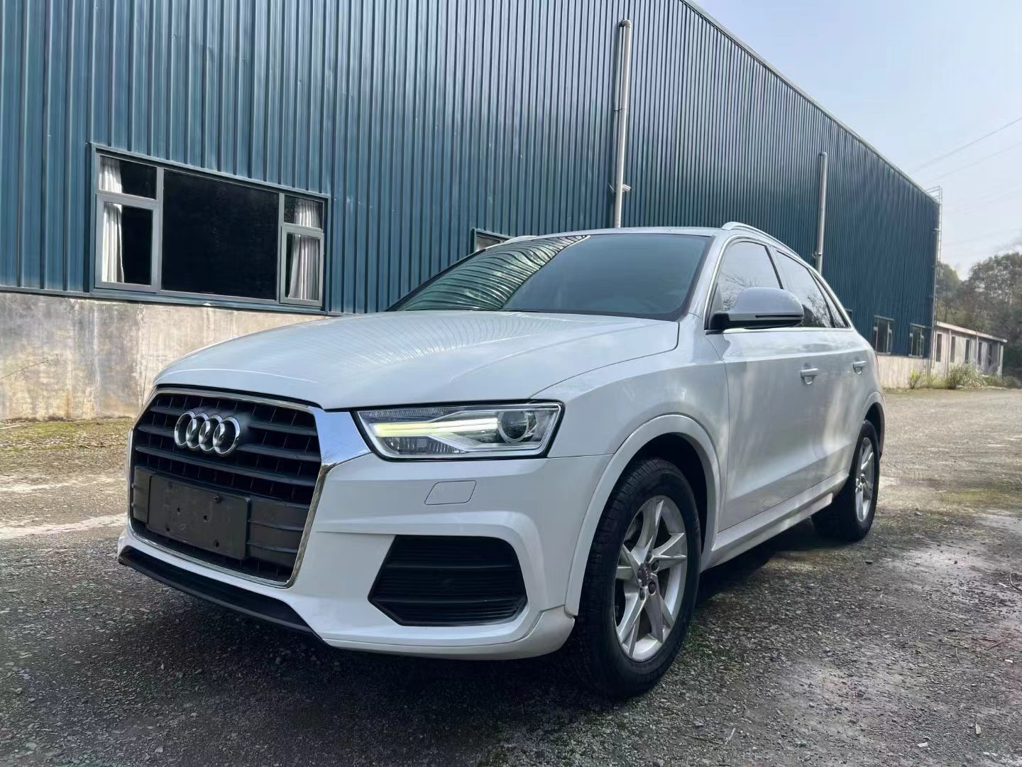 Audi Q3 2015 Audi Q3 2015 car image