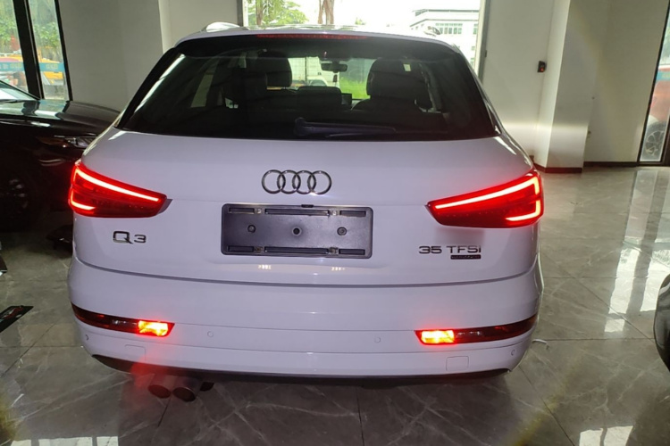 Audi Q3 2018 #6 Audi Q3 2018 car image #6