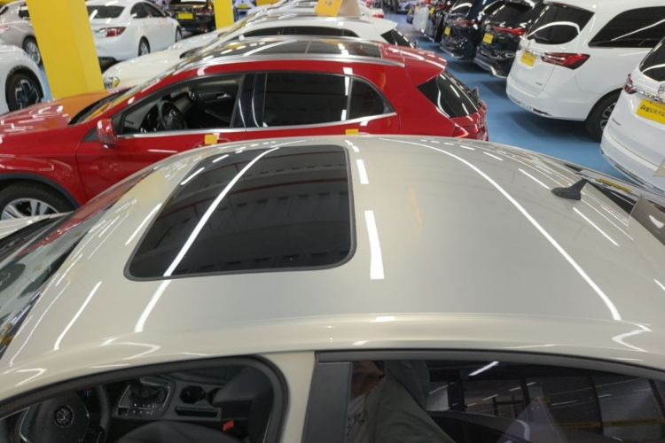 Volkswagen Lavida 2018 car image #25