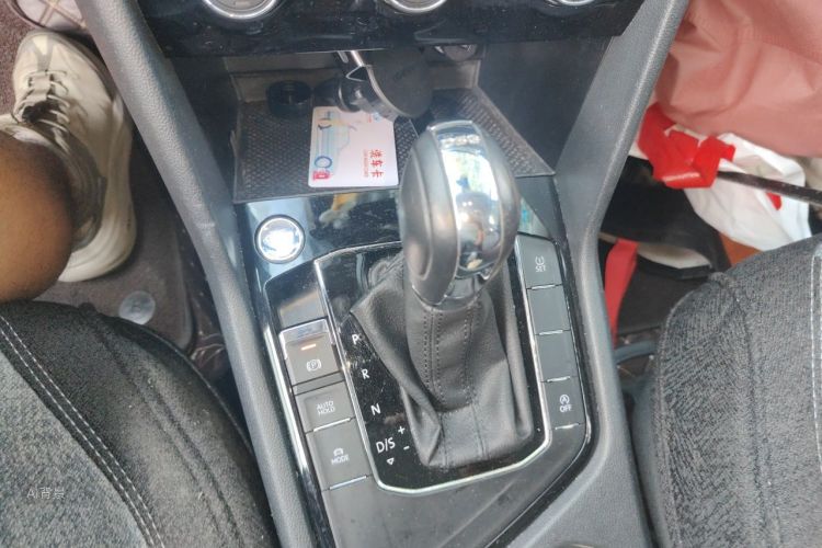Volkswagen Tharu 2020 car image #16