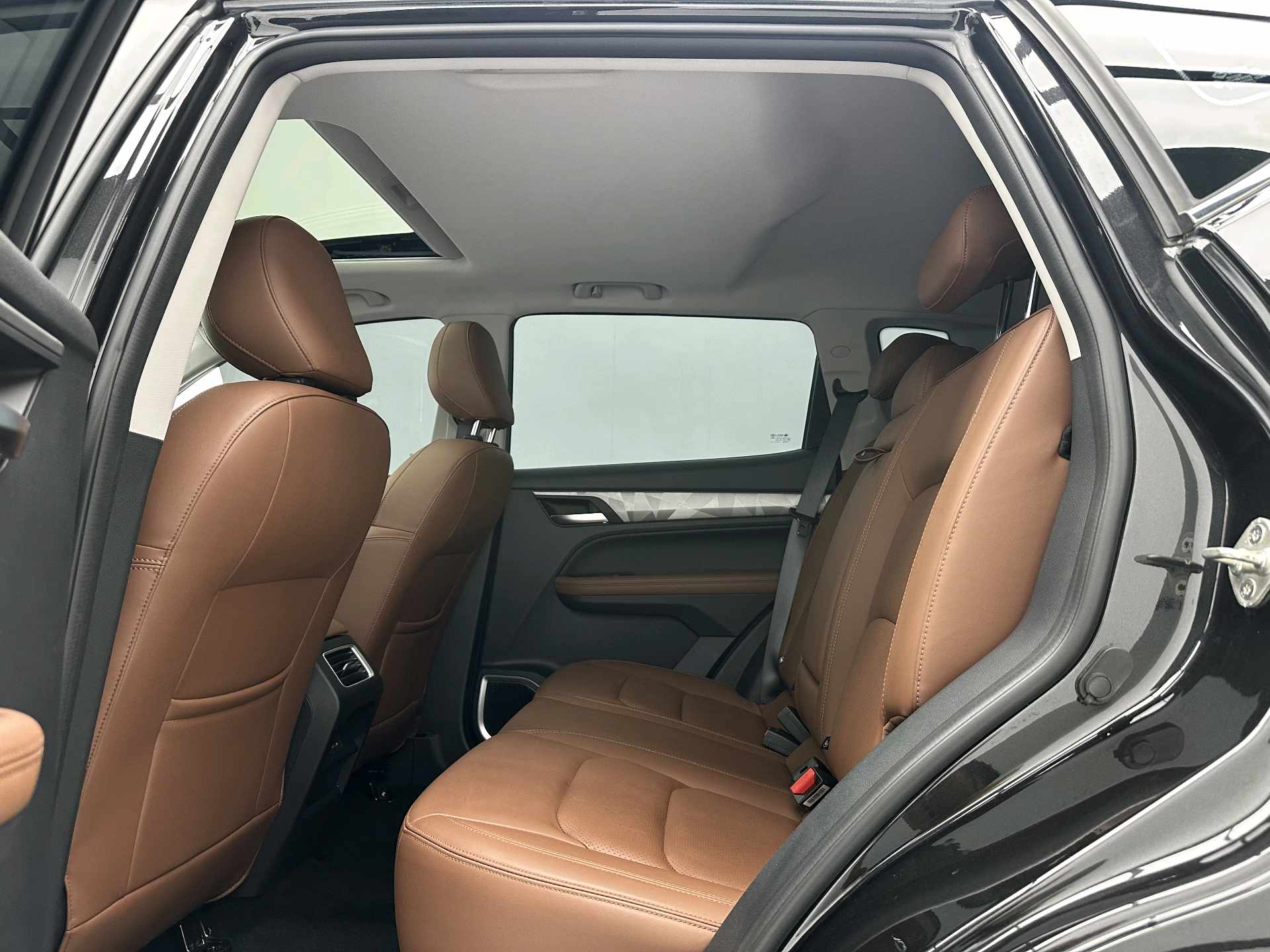 GEELY Vision X6 2022 car image #6
