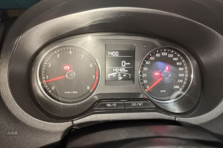 Volkswagen Polo 2015 car image #13