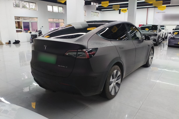 Tesla Model Y 2022 #5 Tesla Model Y 2022 car image #5