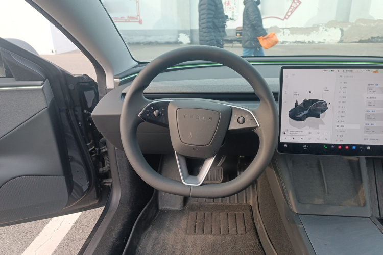 Tesla Model 3 2024 car image #15