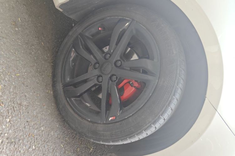 GEELY Binray 2021 car image #9