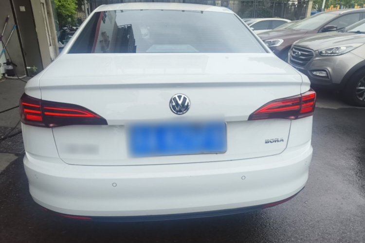 Volkswagen Bora 2019 car image #6