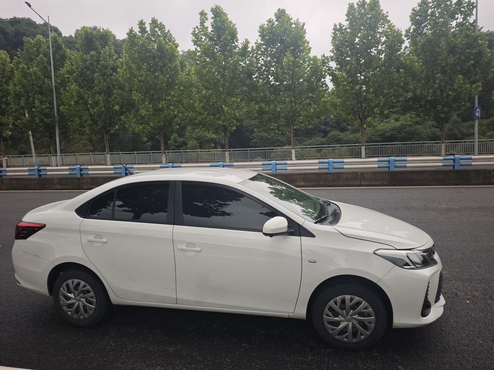 Toyota Vios 2021 imagen de coche #8