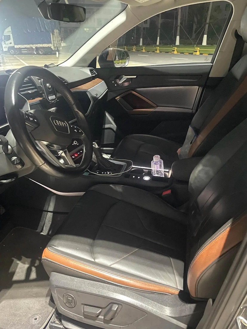 Audi Q3 2021 car image #3