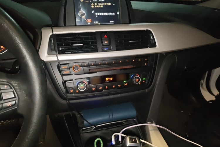 BMW 3 Series GT 2016 immagine di auto #10