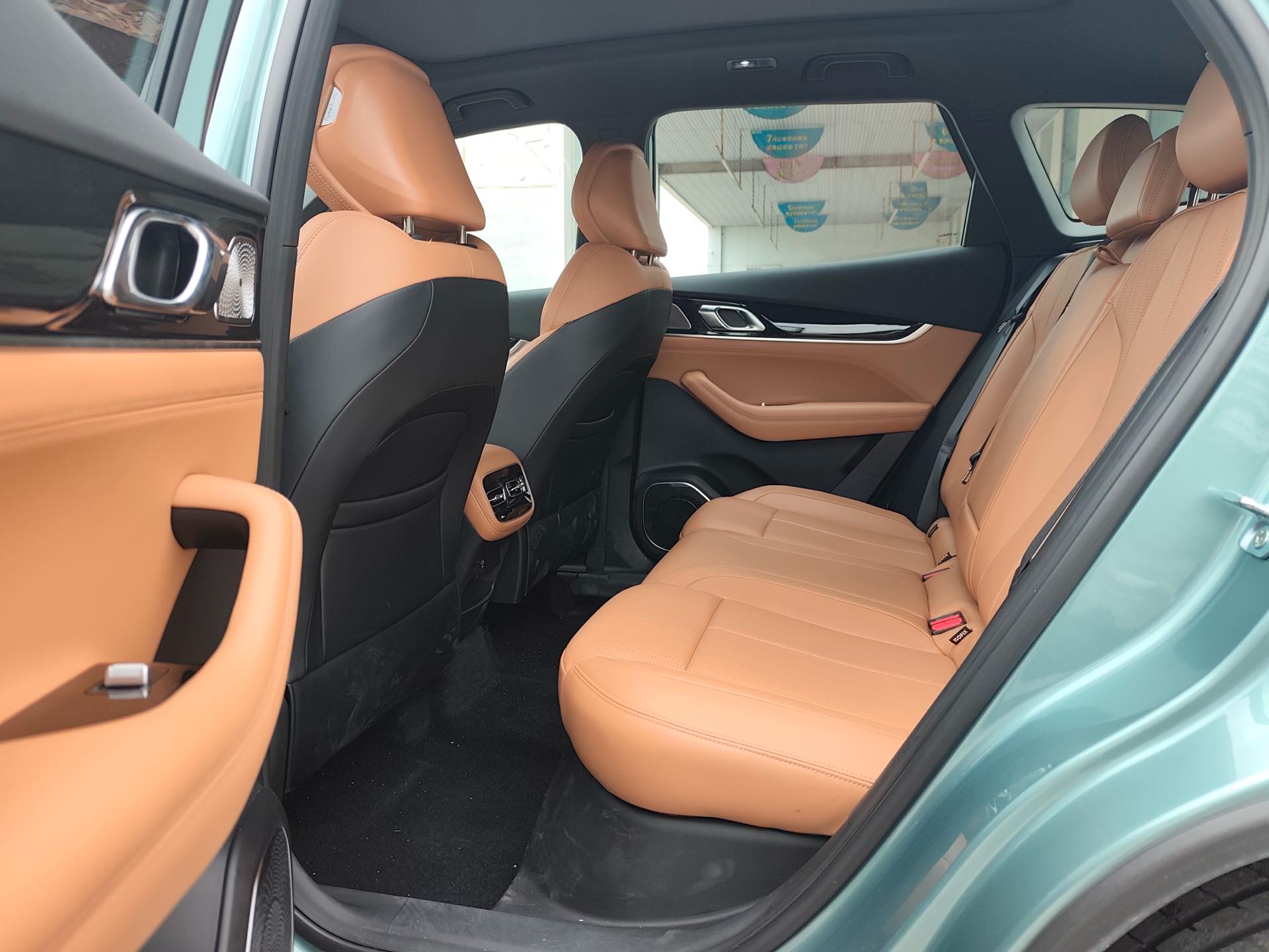 GEELY Boyue L 2025 imagen de coche #5
