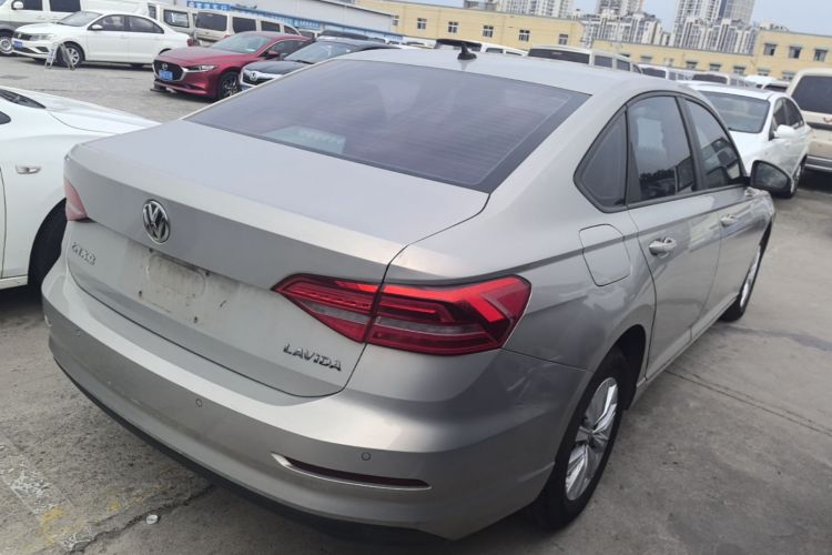 Volkswagen Lavida 2019 #5 Volkswagen Lavida 2019 car image #5