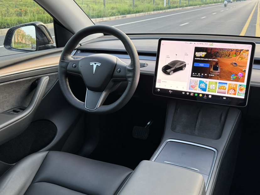 Tesla Model Y 2021 #7 Tesla Model Y 2021 car image #7