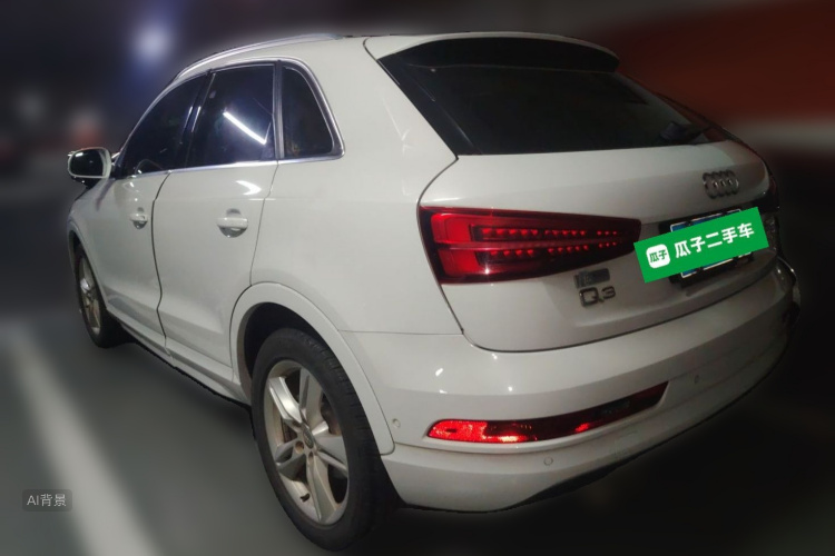 Audi Q3 2017 car image #5