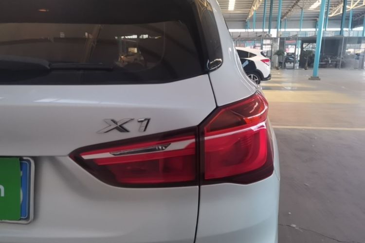 BMW X1 2017 #8 BMW X1 2017 car image #8