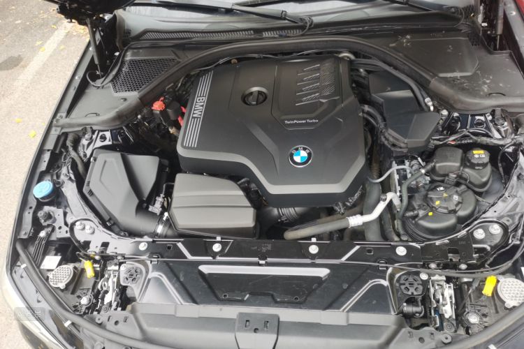 BMW 3 Series 2020 car image #22