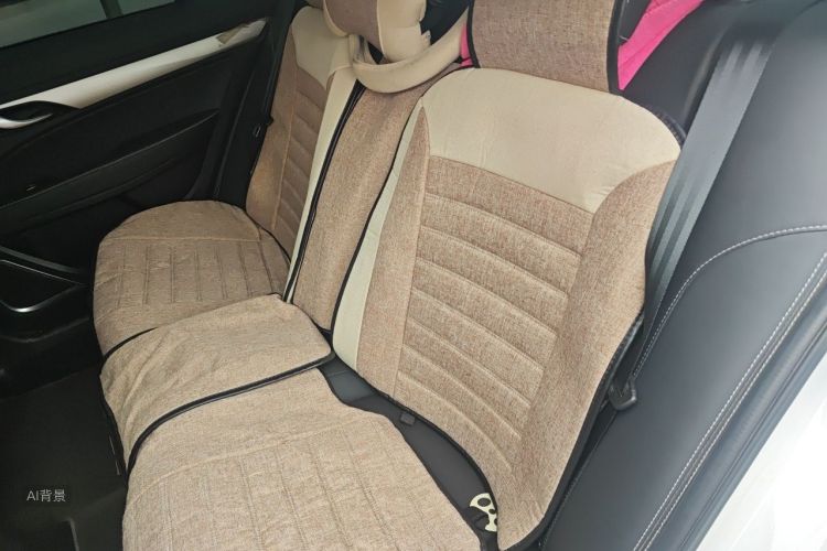 GEELY Emgrand 2018 car image #19