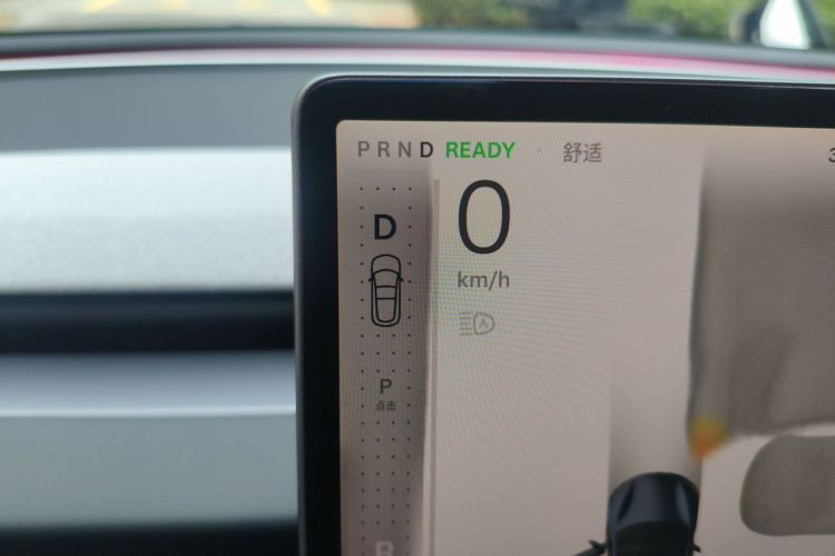 Tesla Model 3 2024 #12 Tesla Model 3 2024 car image #12