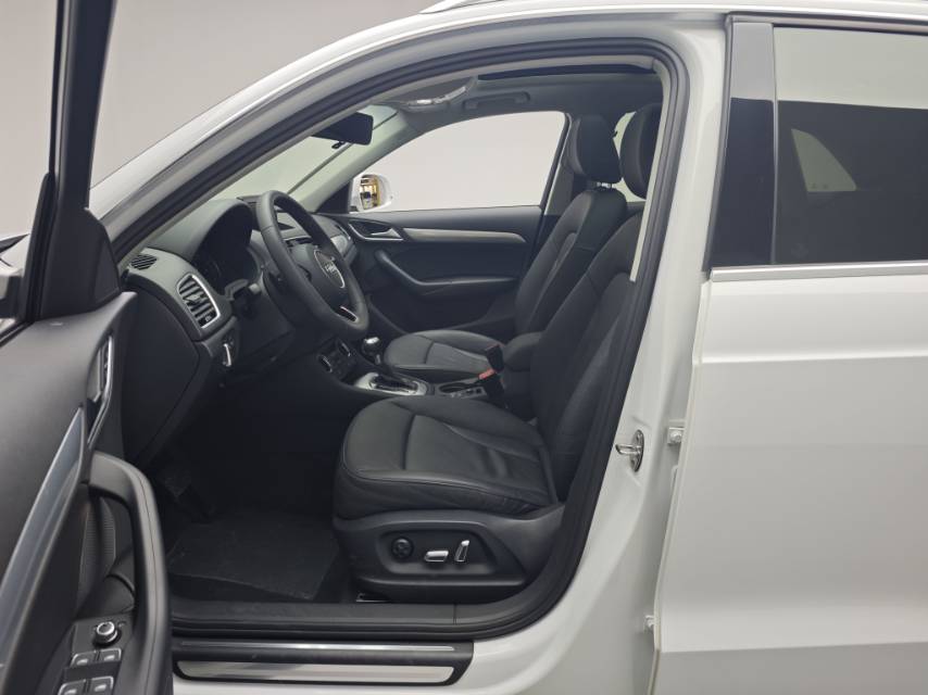 Audi Q3 2017 #5 Audi Q3 2017 car image #5